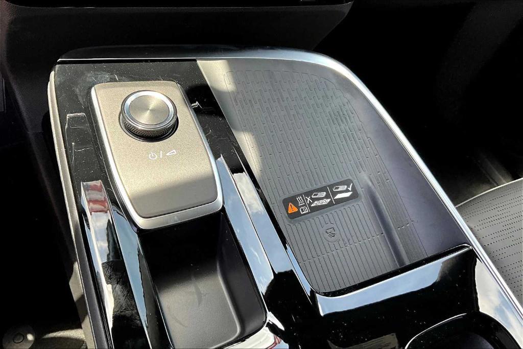 new 2025 Buick Enclave car, priced at $52,980