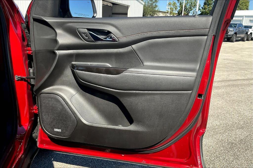 used 2022 GMC Acadia car, priced at $35,598