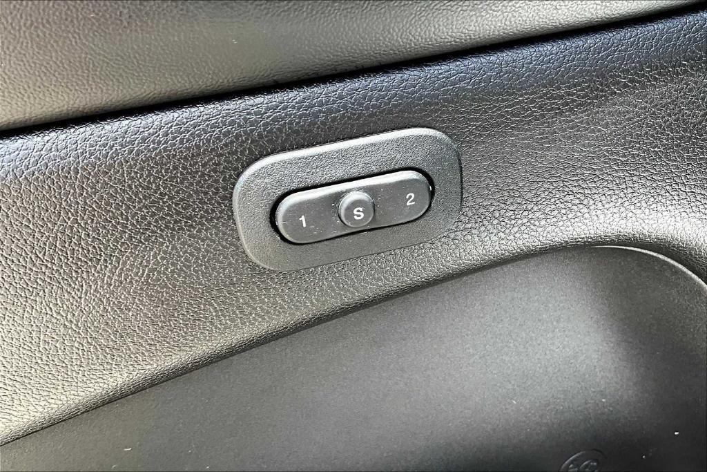 used 2021 Jeep Grand Cherokee car, priced at $25,795