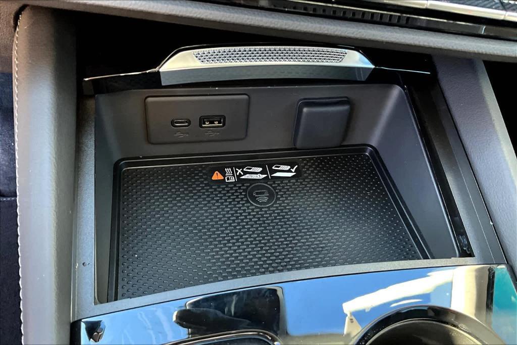 new 2025 Buick Envision car, priced at $39,740
