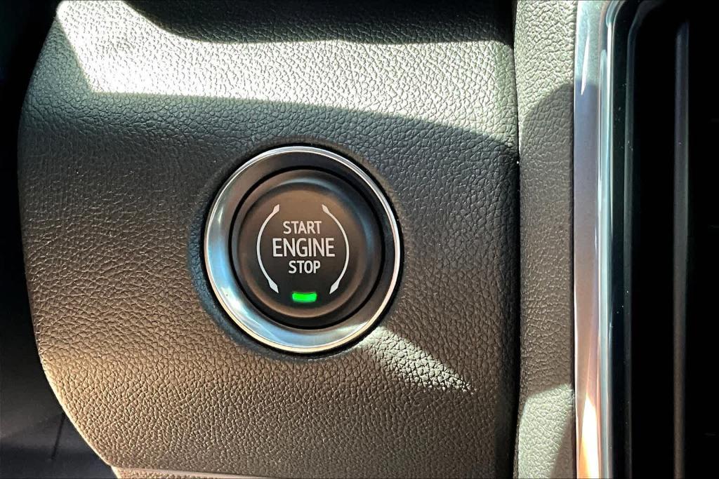new 2025 GMC Acadia car, priced at $48,724