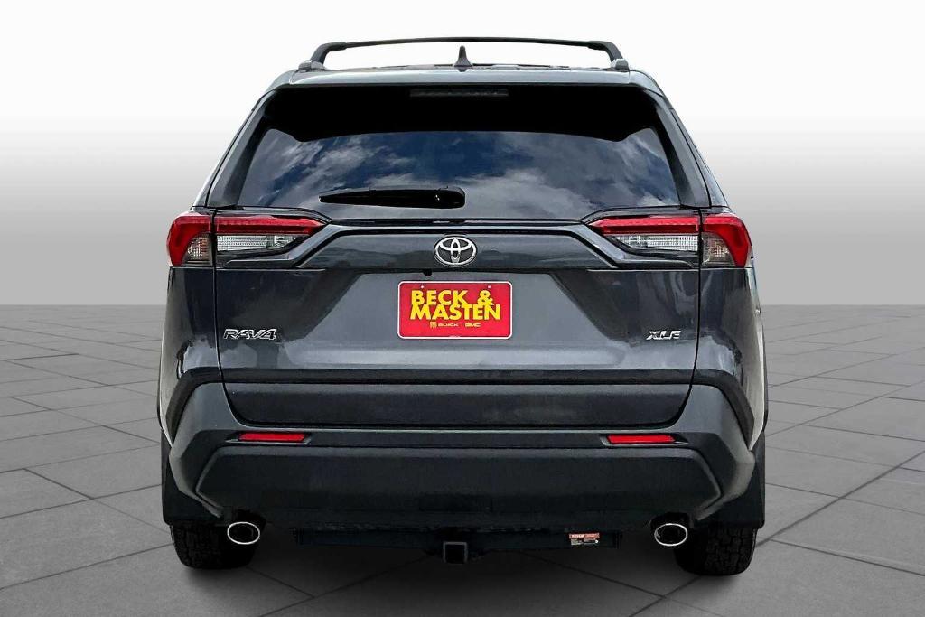 used 2020 Toyota RAV4 car, priced at $25,994
