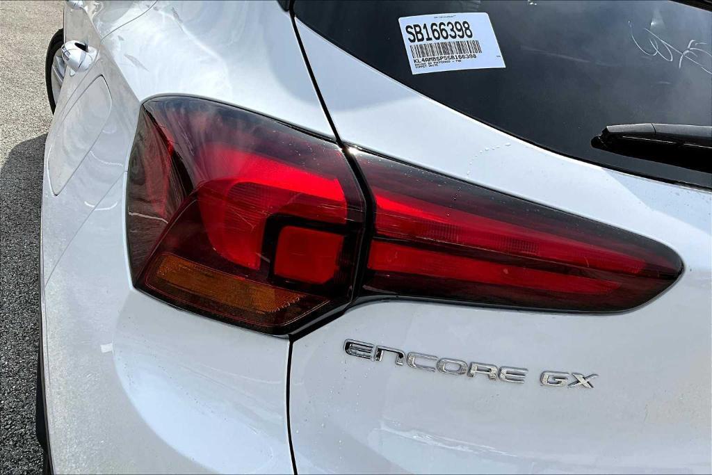 new 2025 Buick Encore GX car, priced at $29,325