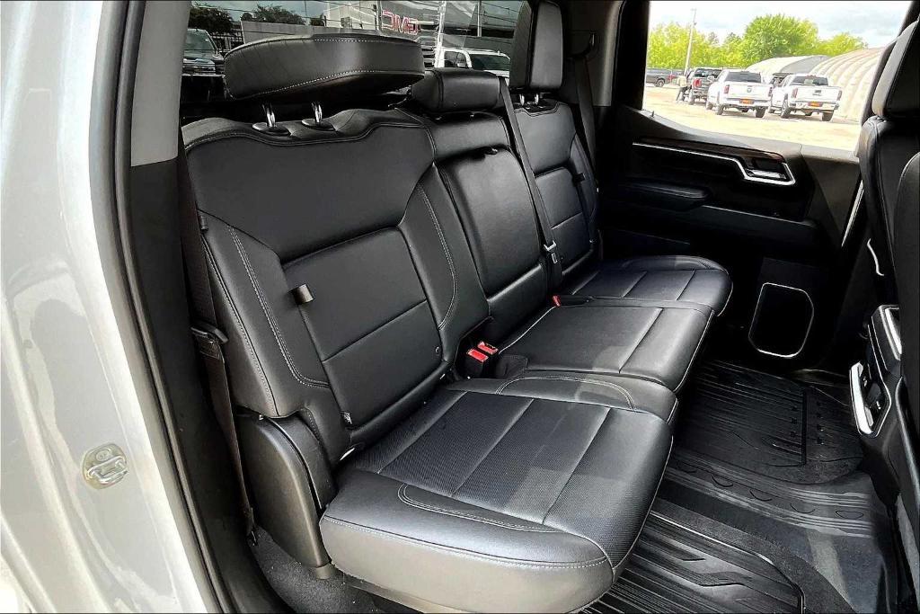 used 2022 GMC Sierra 1500 car, priced at $41,606