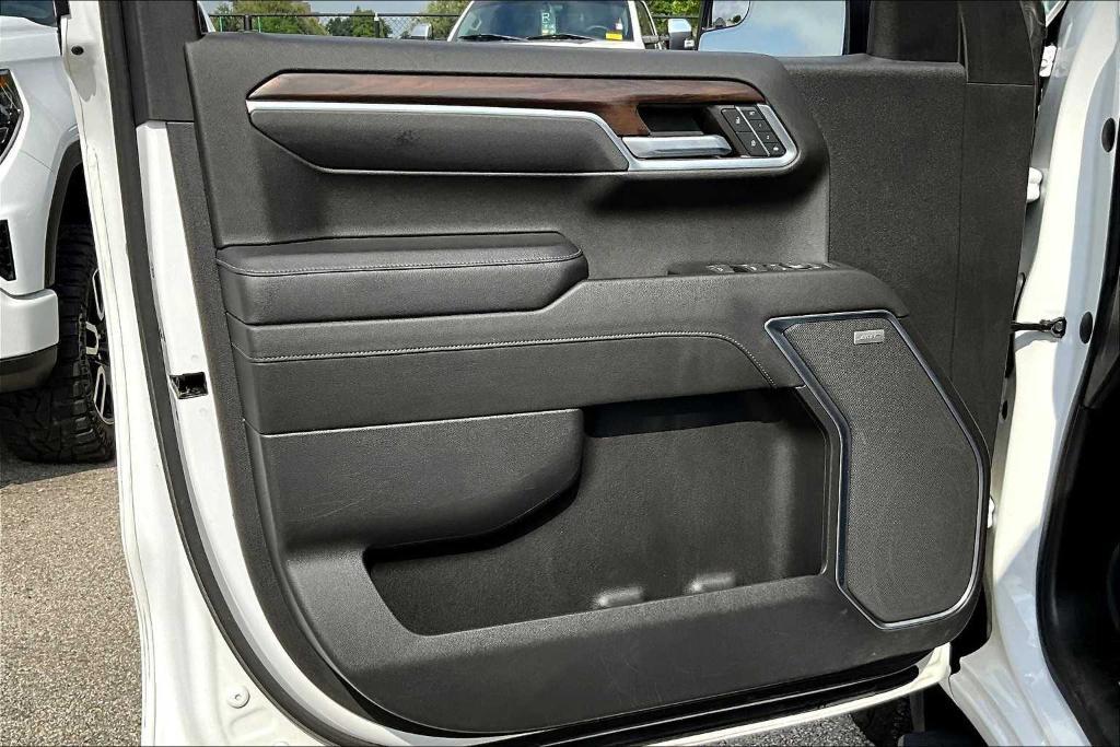 used 2022 GMC Sierra 1500 car, priced at $41,606