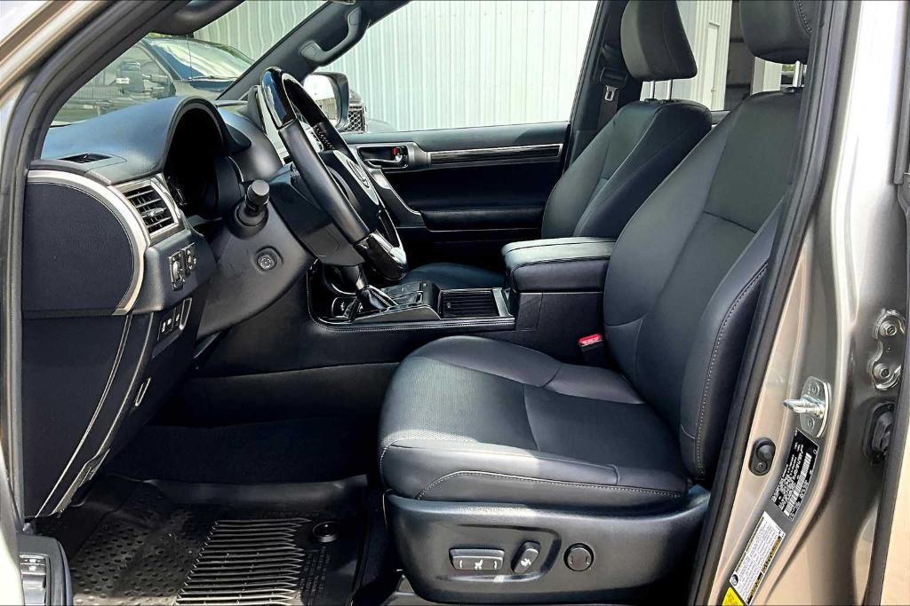 used 2023 Lexus GX 460 car, priced at $60,647