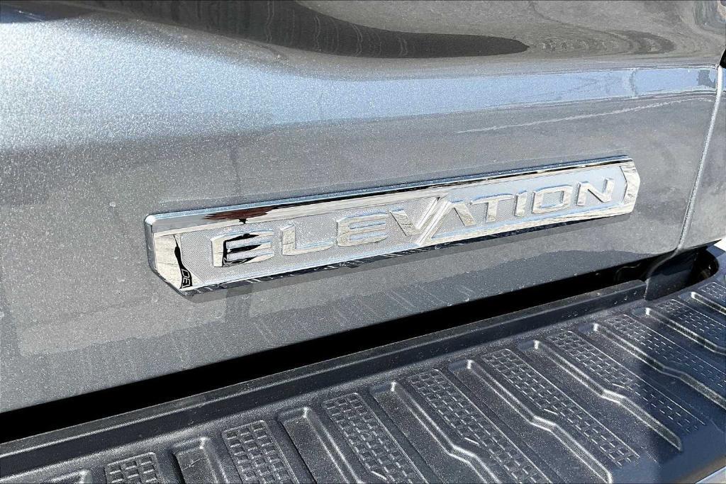 new 2025 GMC Sierra 1500 car, priced at $45,455