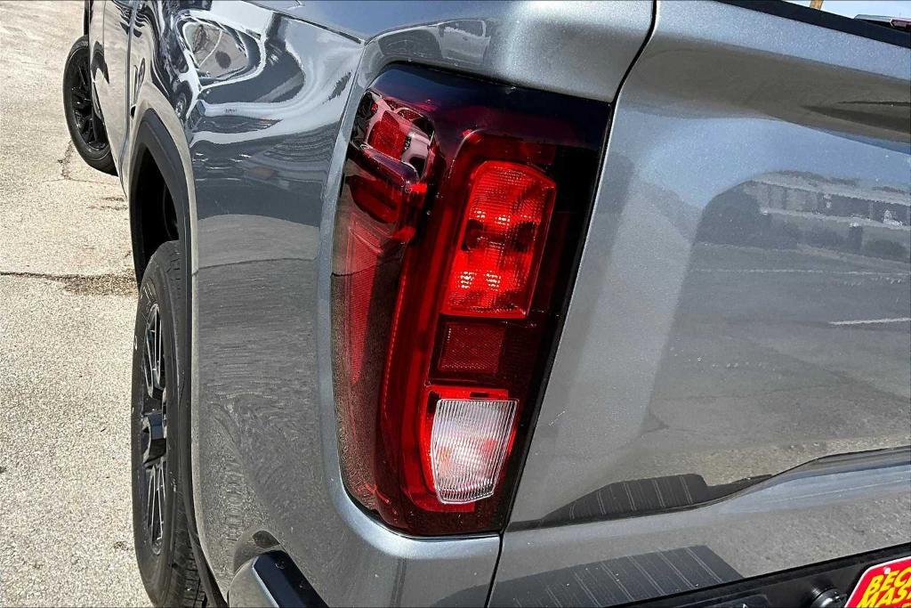 new 2025 GMC Sierra 1500 car, priced at $45,455