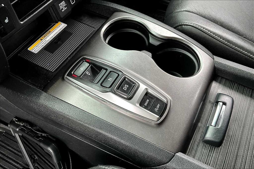 used 2022 Honda Pilot car, priced at $28,588