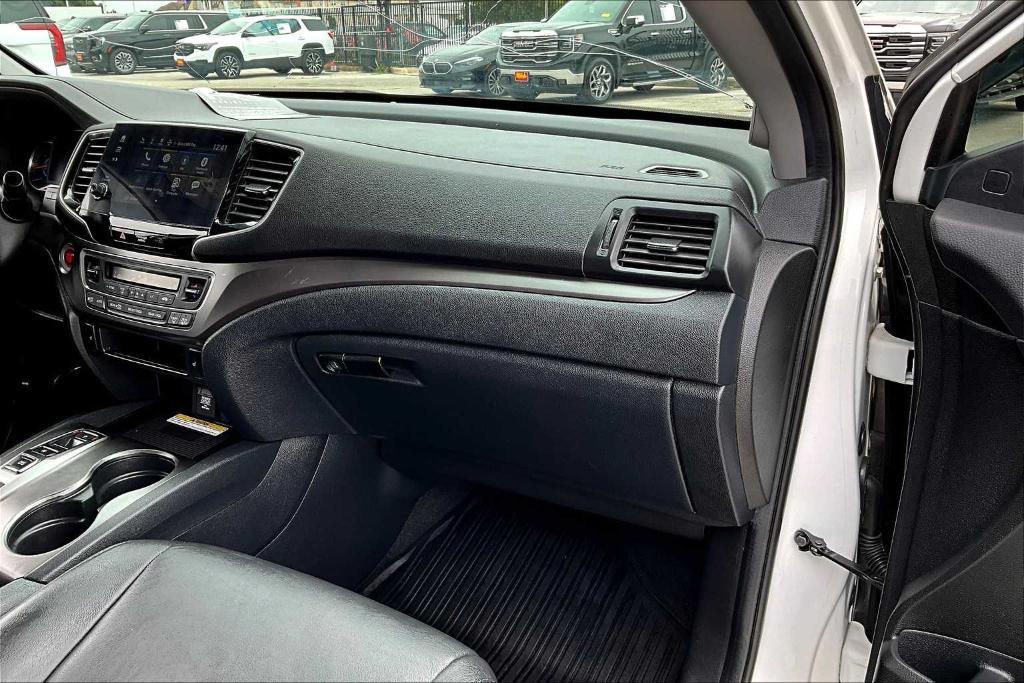 used 2022 Honda Pilot car, priced at $28,588