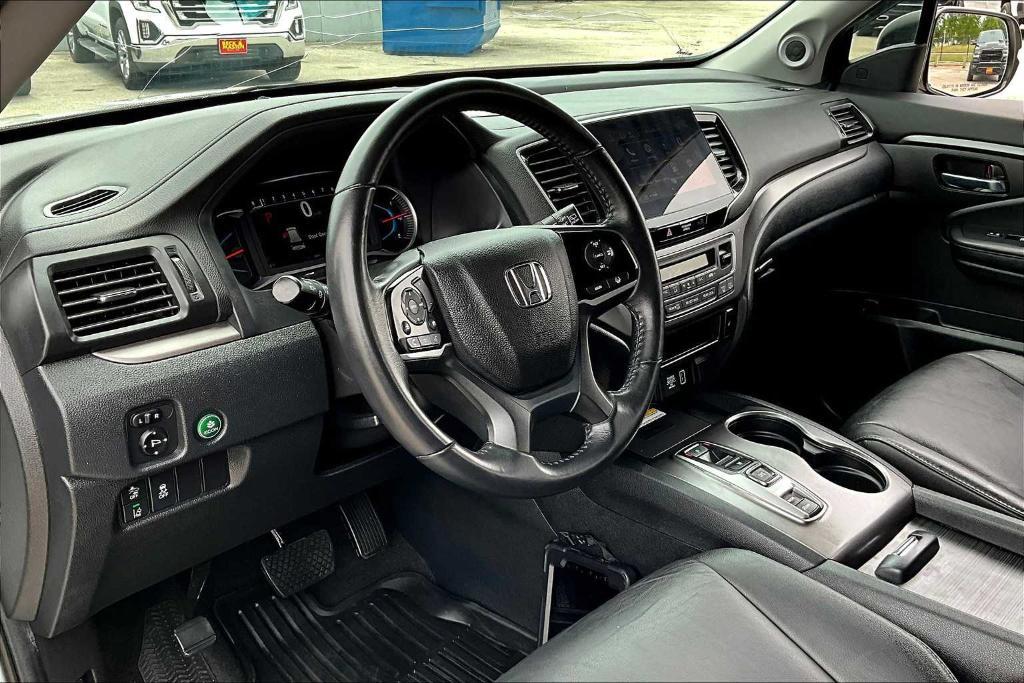 used 2022 Honda Pilot car, priced at $28,588