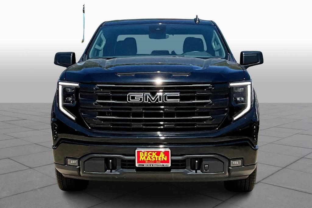 new 2024 GMC Sierra 1500 car, priced at $52,167