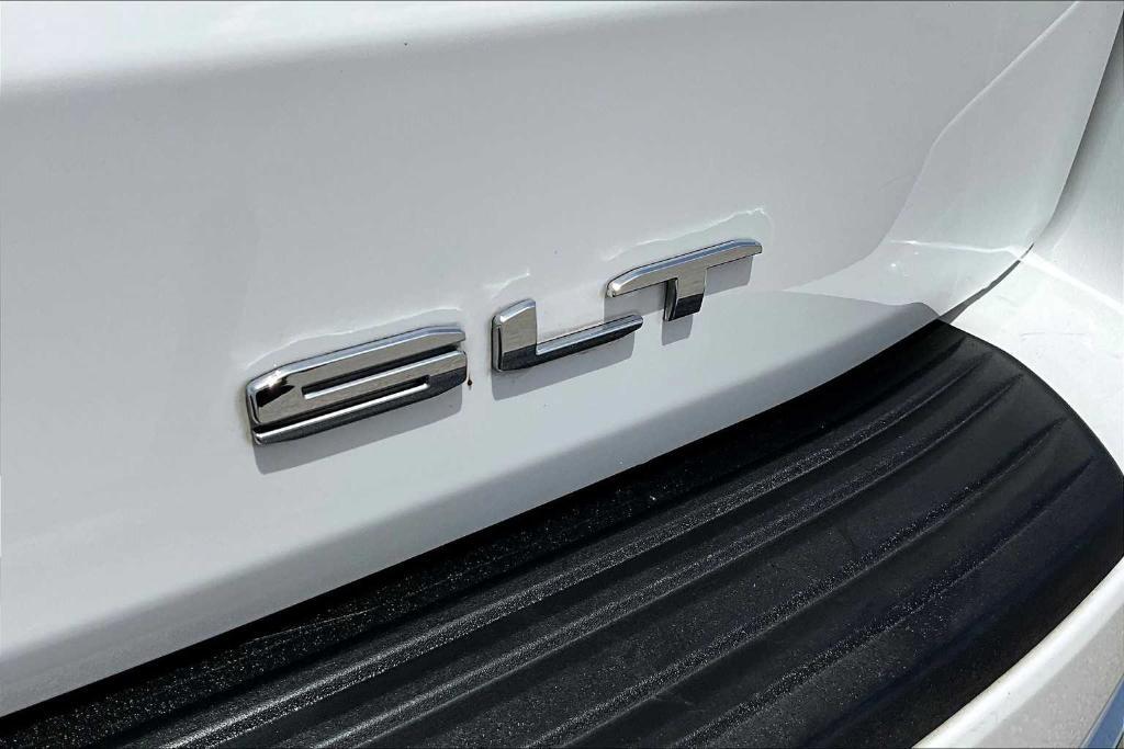 used 2023 GMC Yukon car, priced at $50,484