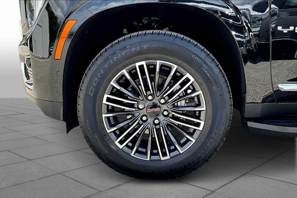 used 2025 GMC Yukon XL car, priced at $75,791