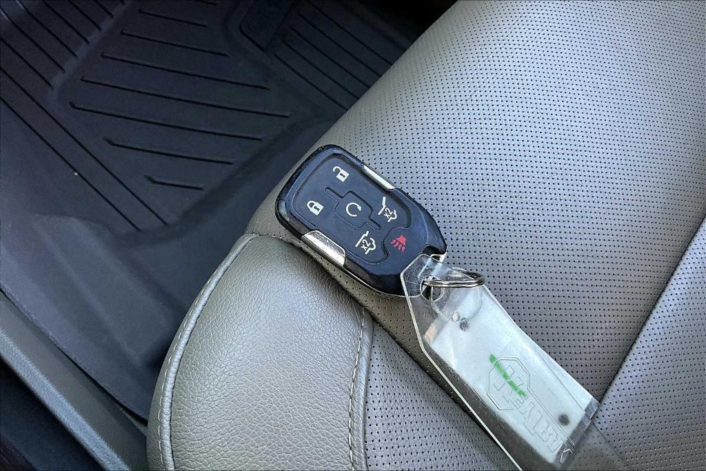 used 2017 GMC Yukon car, priced at $22,964