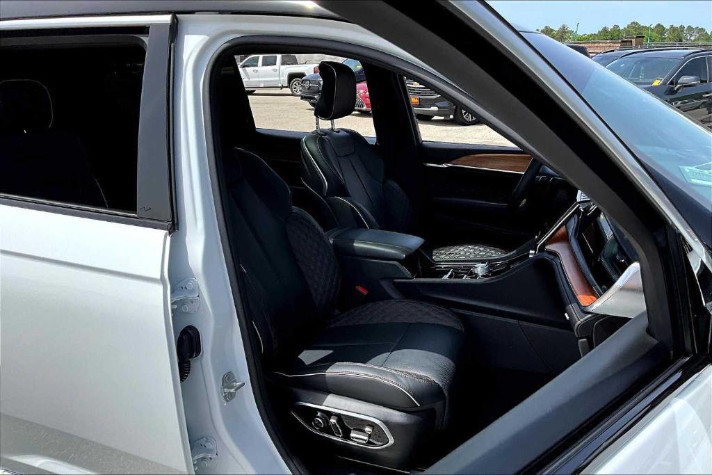 used 2025 Jeep Grand Cherokee L car, priced at $57,138