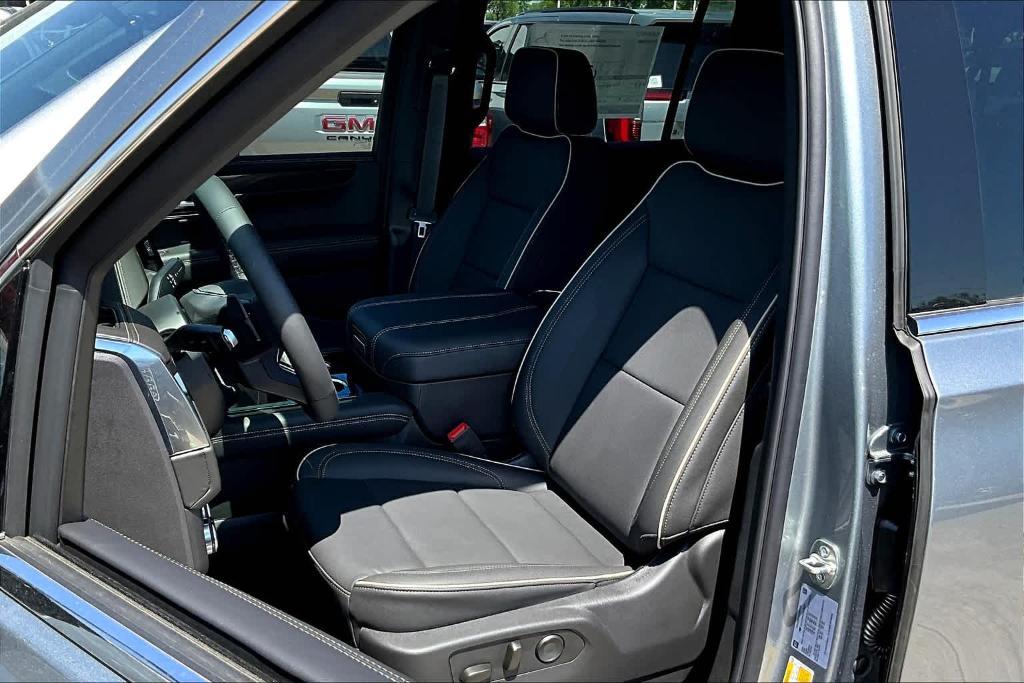 new 2025 GMC Yukon XL car, priced at $76,179