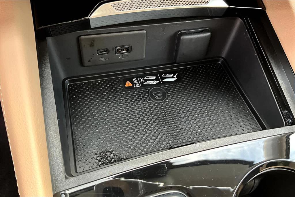 new 2025 Buick Envision car, priced at $41,235