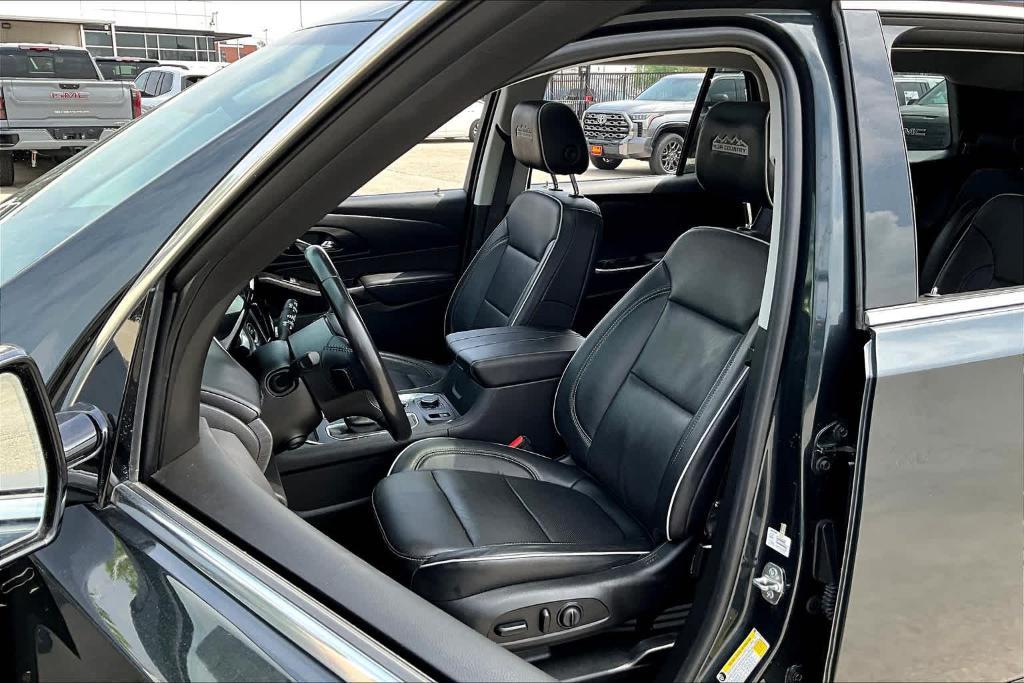 used 2020 Chevrolet Traverse car, priced at $29,849