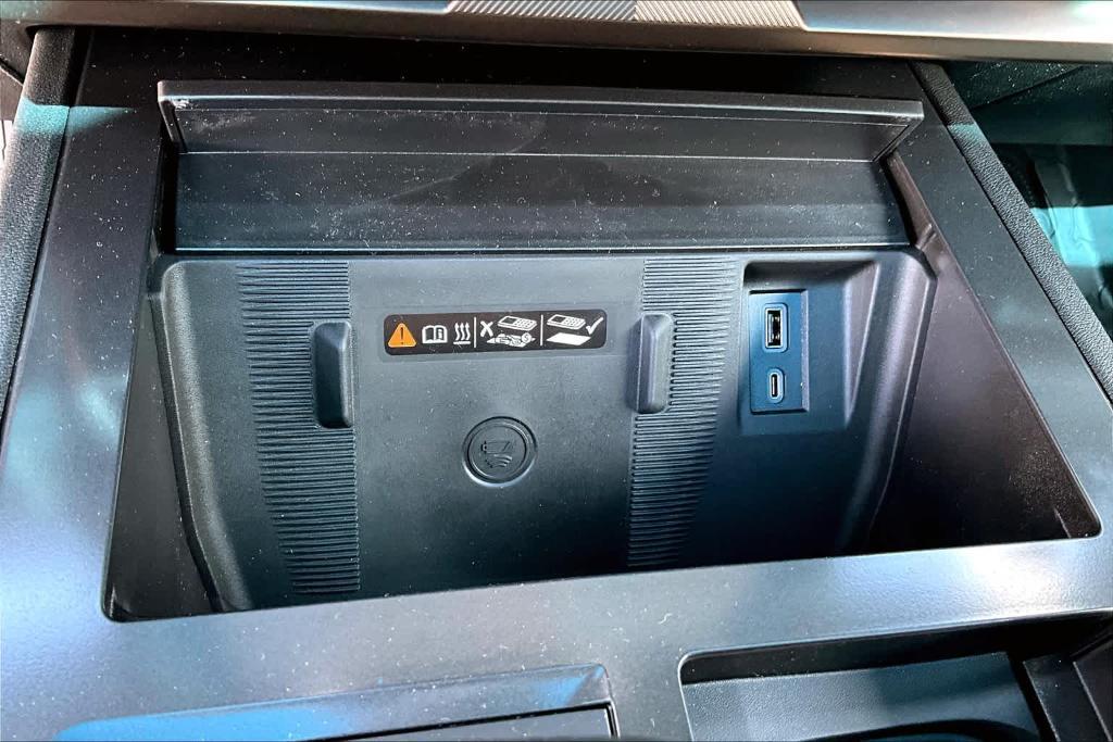 new 2024 GMC HUMMER EV SUV car, priced at $139,770