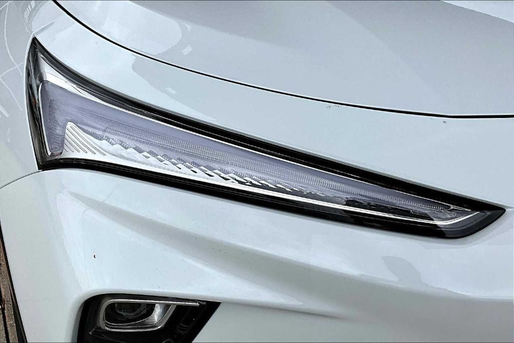 new 2025 Buick Envista car, priced at $26,385