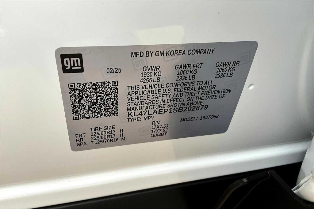 new 2025 Buick Envista car, priced at $26,385