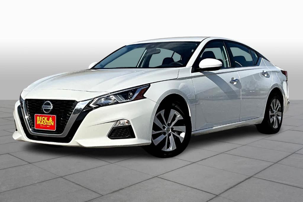 used 2022 Nissan Altima car, priced at $17,989