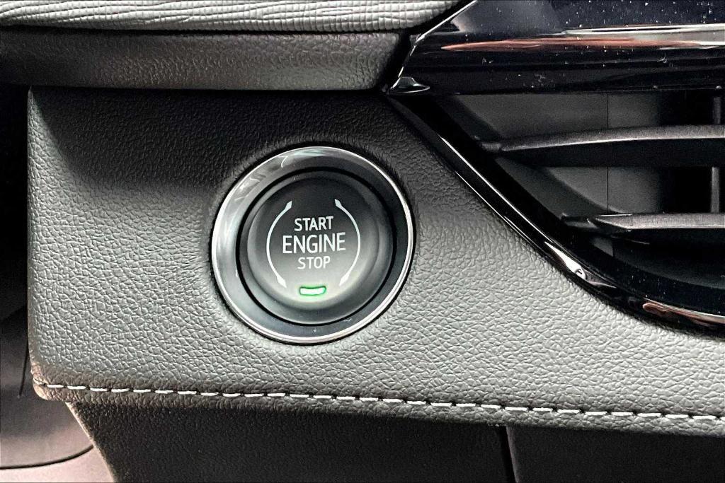 new 2025 Buick Enclave car, priced at $48,265