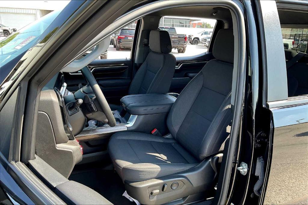 used 2024 Chevrolet Silverado 1500 car, priced at $39,979