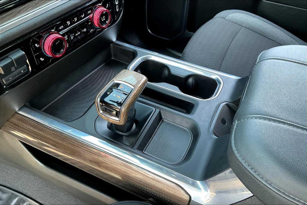 used 2024 Chevrolet Silverado 1500 car, priced at $39,979