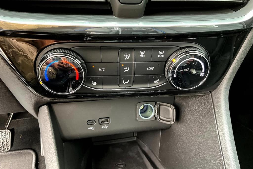 new 2025 Buick Encore GX car, priced at $26,367
