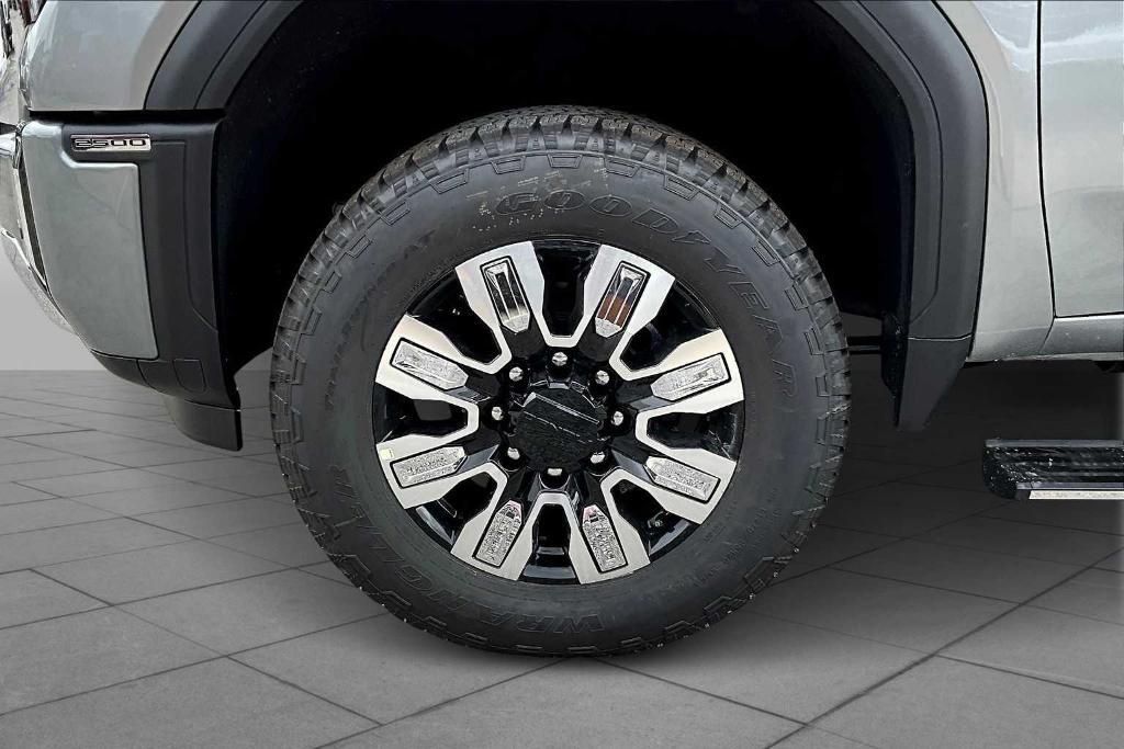 new 2025 GMC Sierra 2500 car, priced at $79,945