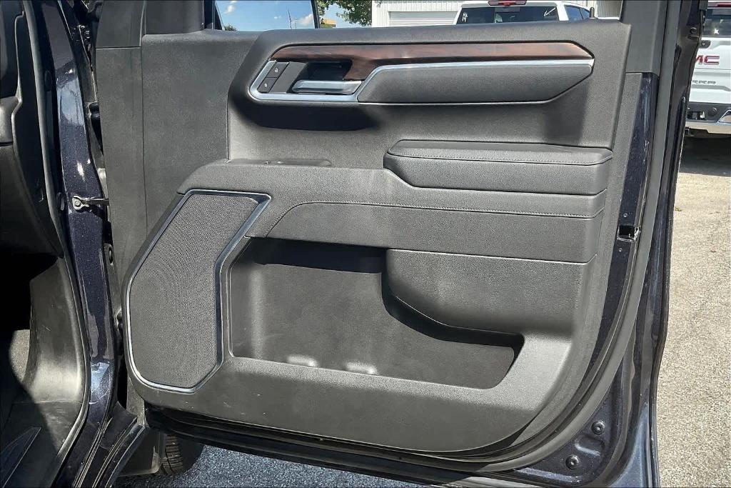 used 2025 GMC Sierra 1500 car, priced at $48,361