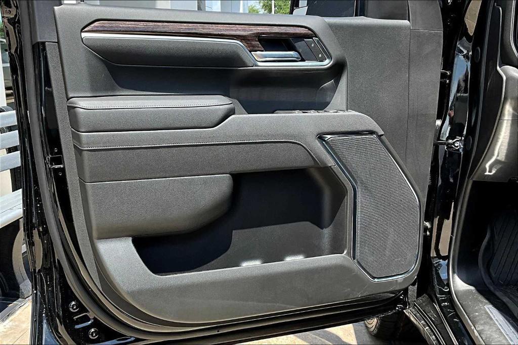 new 2025 GMC Sierra 1500 car, priced at $78,605