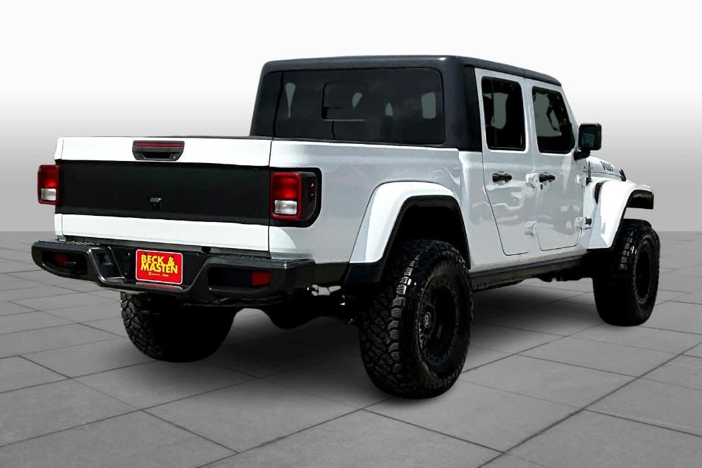 used 2021 Jeep Gladiator car, priced at $29,998