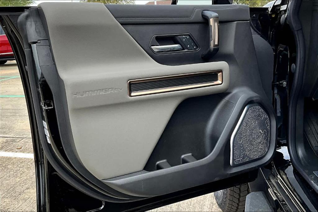 new 2025 GMC HUMMER EV SUV car, priced at $106,285