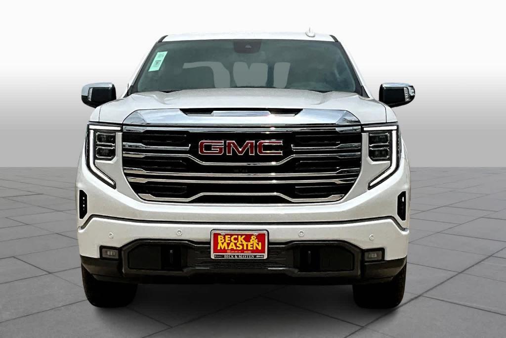 new 2024 GMC Sierra 1500 car, priced at $64,575