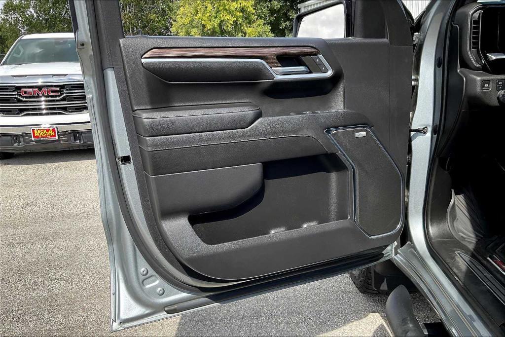 used 2023 Chevrolet Silverado 1500 car, priced at $44,197