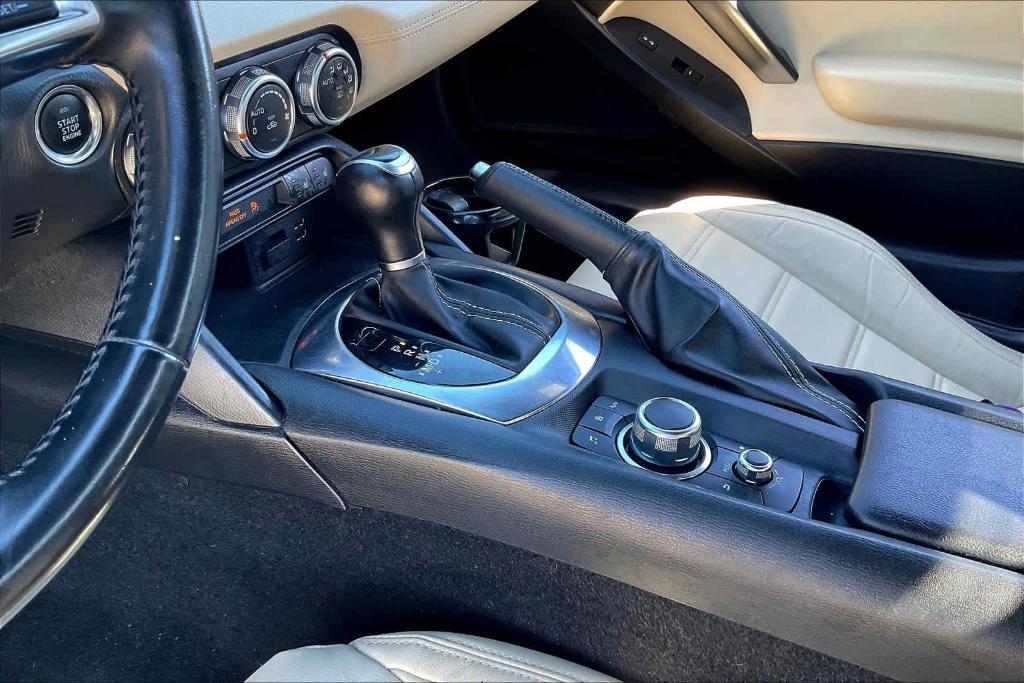 used 2019 FIAT 124 Spider car, priced at $16,411