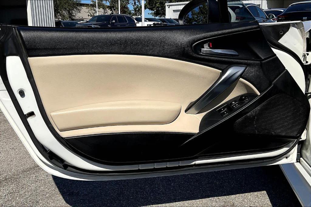 used 2019 FIAT 124 Spider car, priced at $16,411