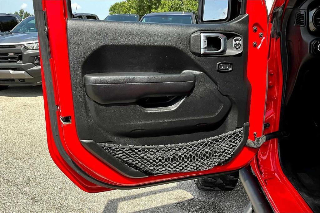 used 2019 Jeep Wrangler Unlimited car, priced at $22,997