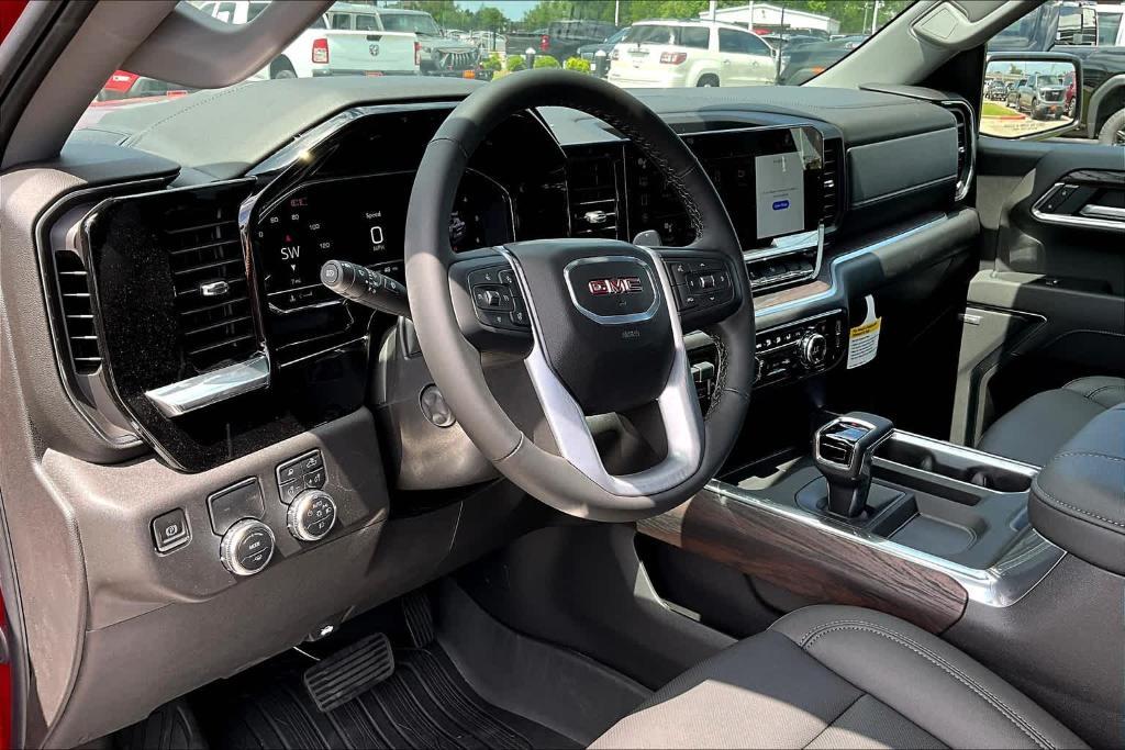 new 2025 GMC Sierra 1500 car, priced at $52,225