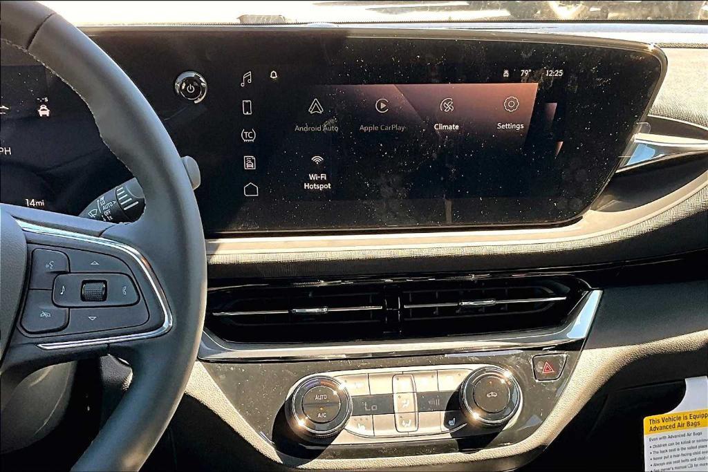 new 2025 Buick Envista car, priced at $29,695