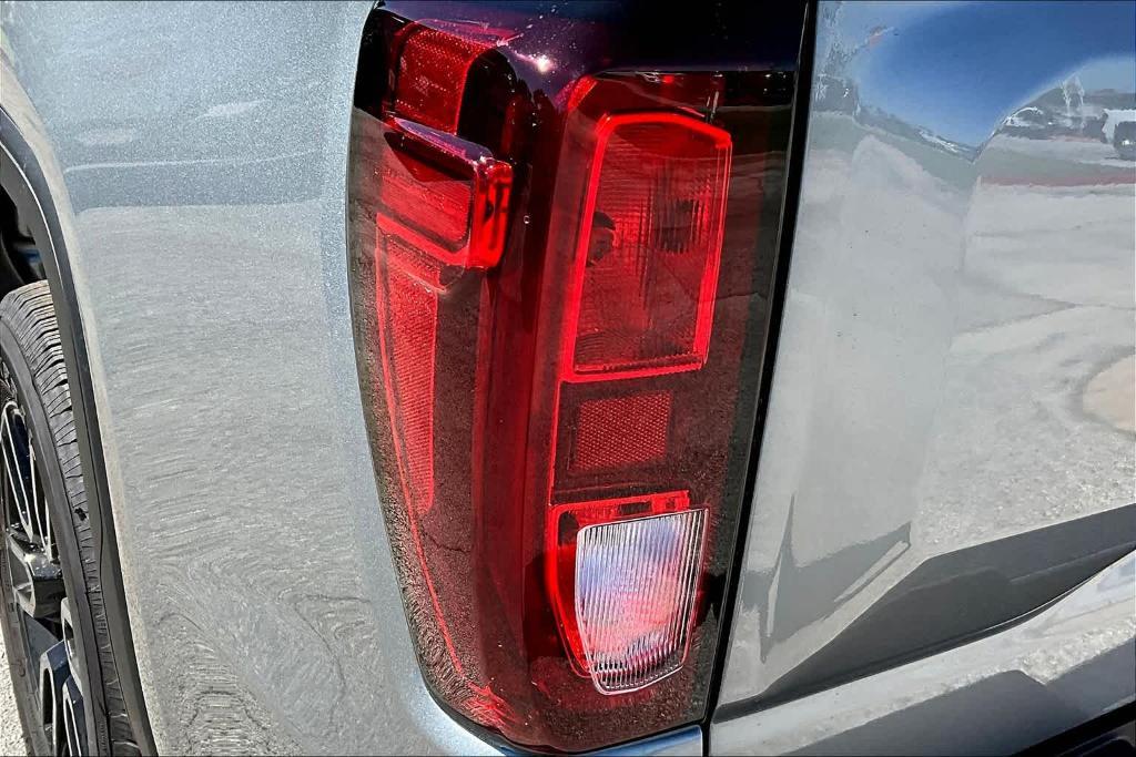 new 2025 GMC Sierra 1500 car, priced at $45,335