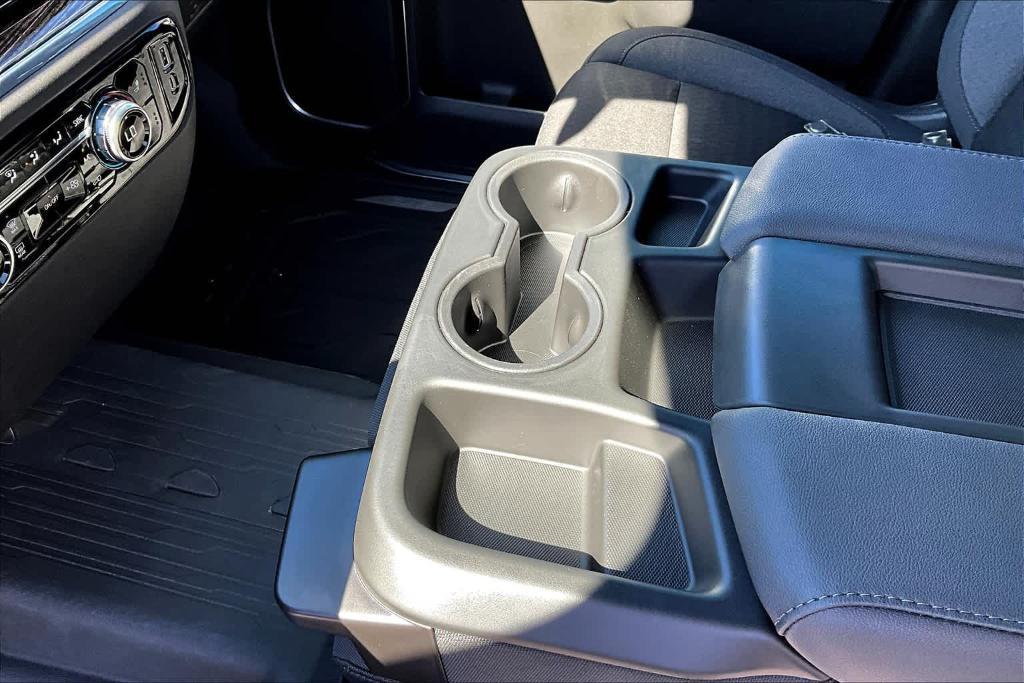 new 2025 GMC Sierra 1500 car, priced at $45,335