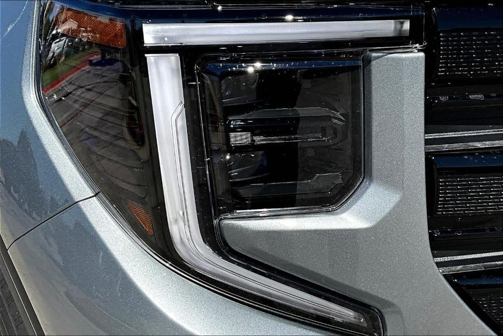 new 2025 GMC Sierra 1500 car, priced at $45,335