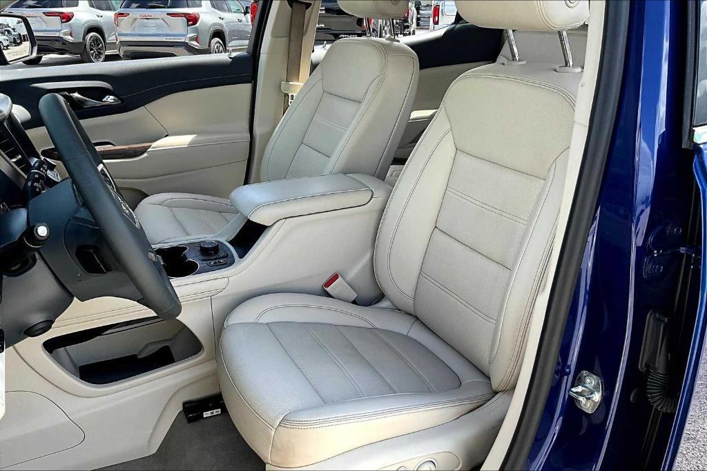 used 2023 GMC Acadia car, priced at $39,975