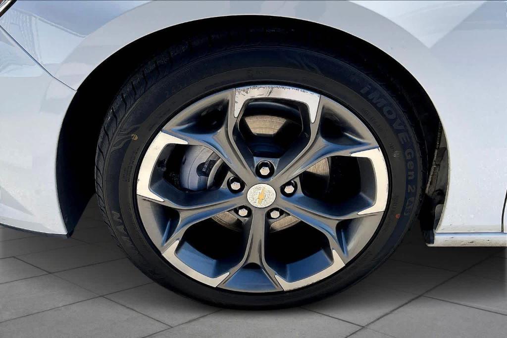 used 2024 Chevrolet Malibu car, priced at $18,997