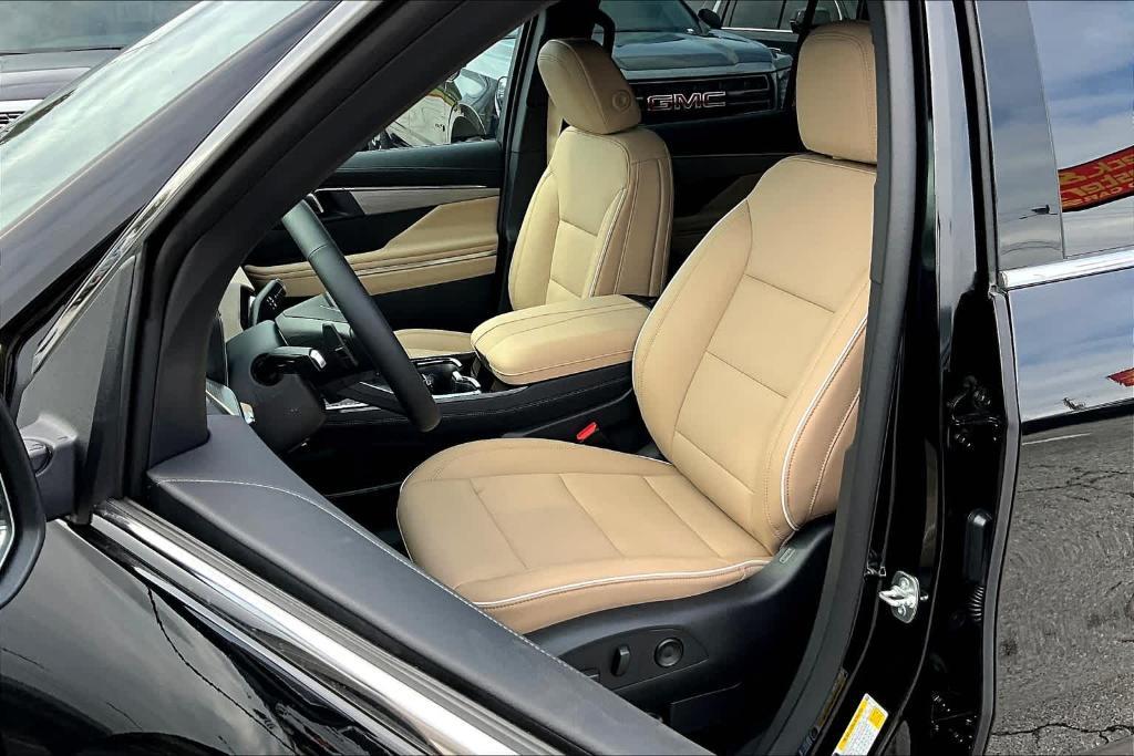 new 2025 Buick Enclave car, priced at $45,890