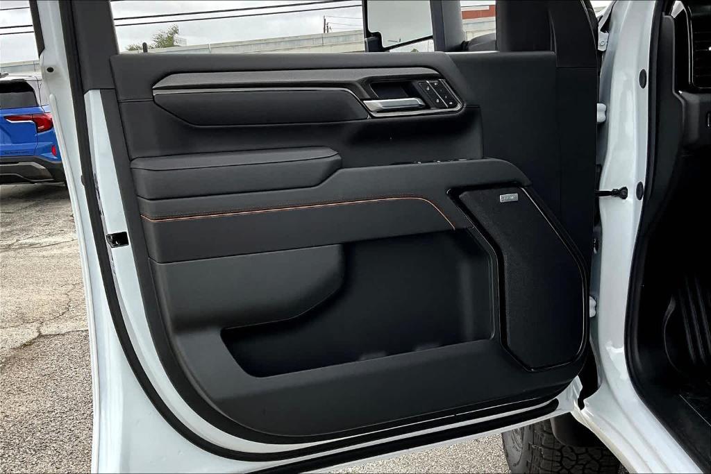 new 2025 GMC Sierra 2500 car, priced at $85,652